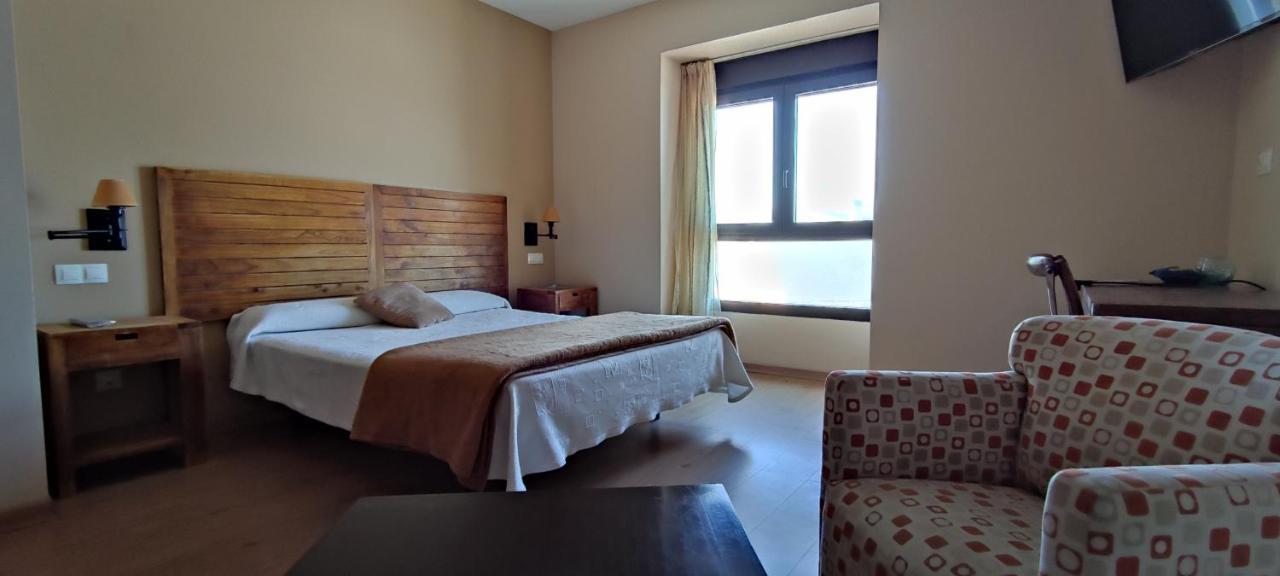 בריירוס Hotel Balcon De San Bartolo מראה חיצוני תמונה